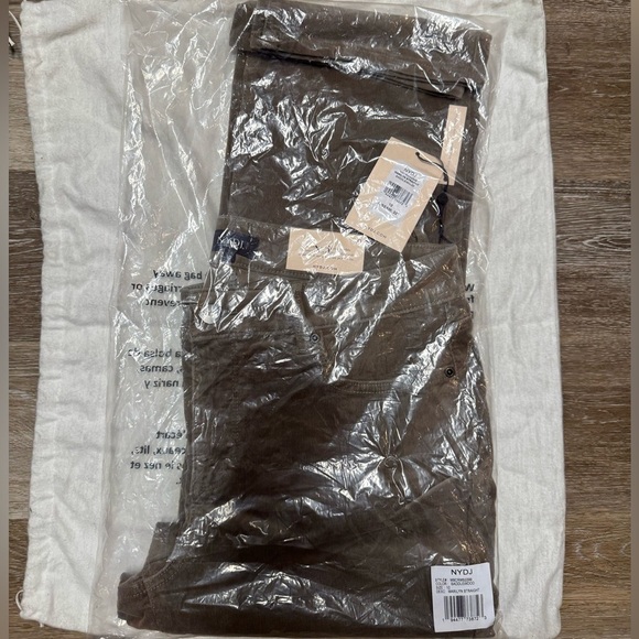 NYDJ stretch corduroy pants - Picture 2 of 8